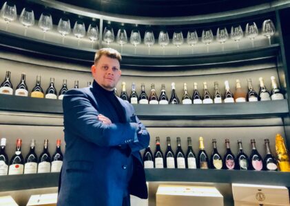 Il Sommelier che porta Napoli nella casa d’aste più importante del mondo. La Sotheby’s di Fabrizio De Fenzo.