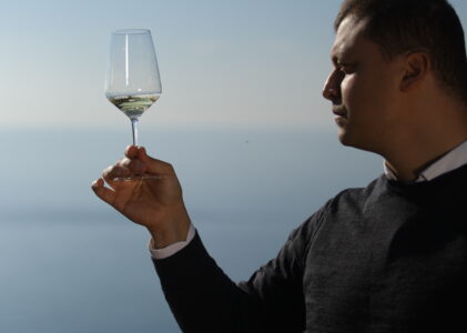 L’arte di degustare: un viaggio in Costiera Amalfitana, accompagnati dal Sommelier Mattero Silvestri.